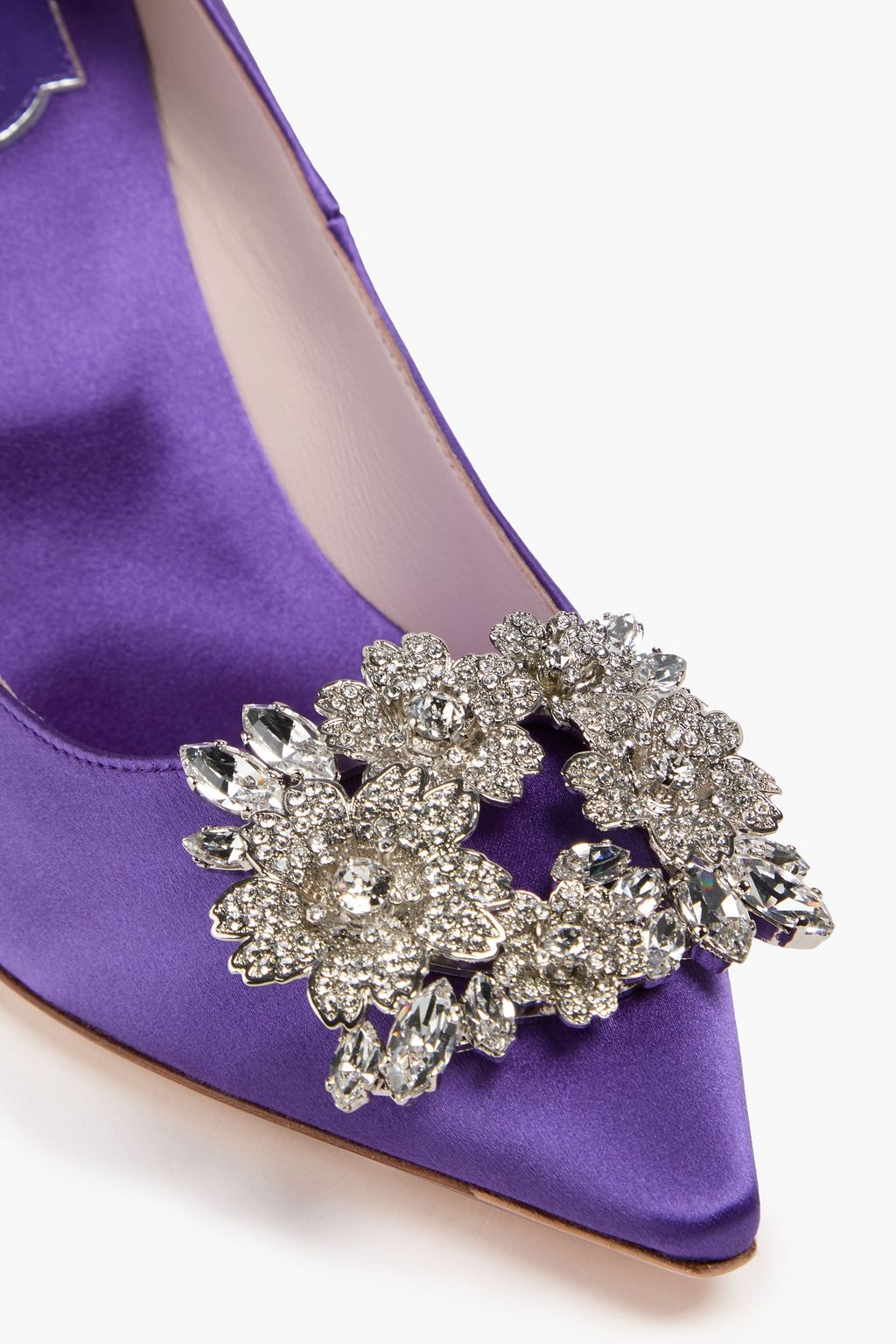 ROGER VIVIER حذاء بكعب عالٍ من الساتان مزينة بالكريستال