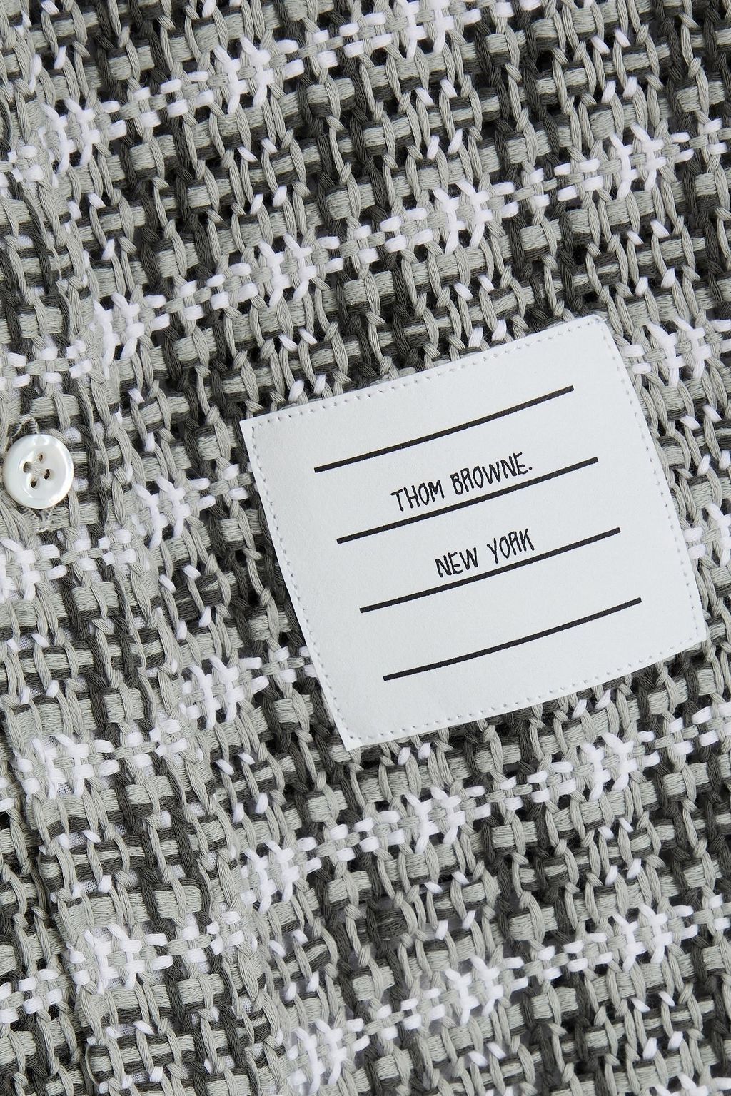 THOM BROWNE قميص من القطن المشغول بالكروشيه بنقش مربّعات