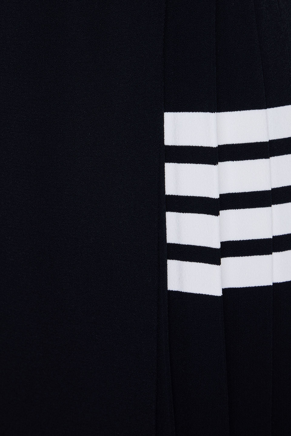 Thom Browne Pleated Striped Knitted Skirt In Navy