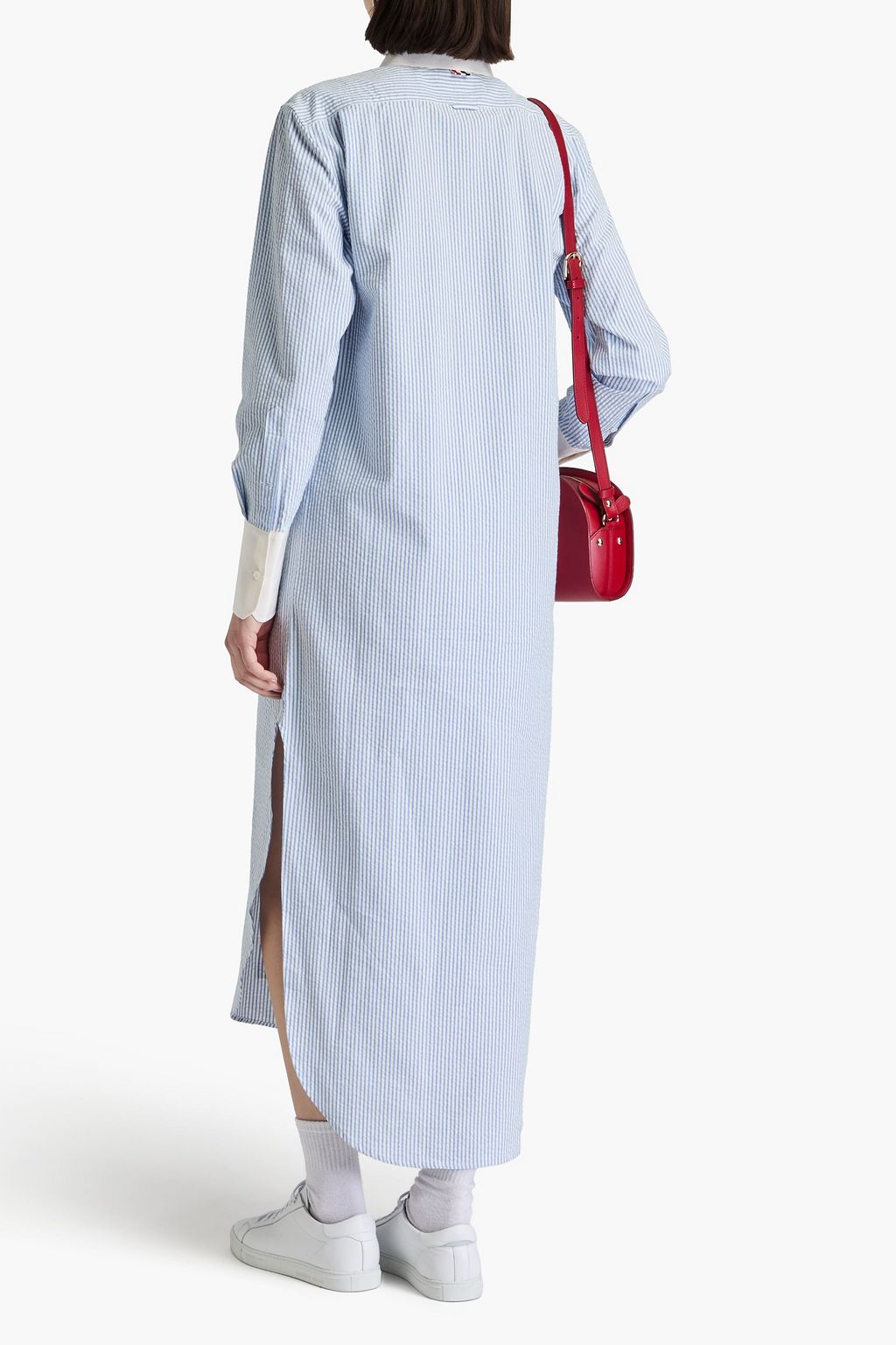 THOM BROWNE فستان طويل بأسلوب القميص من نسيج سيرساكر القطني بتصميم مخطط