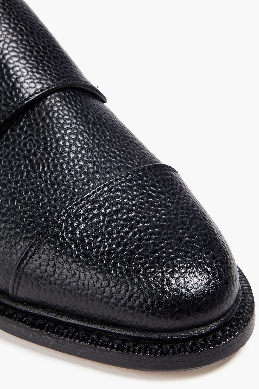 THOM BROWNE حذاء بروغ من الجلد الحبيبي