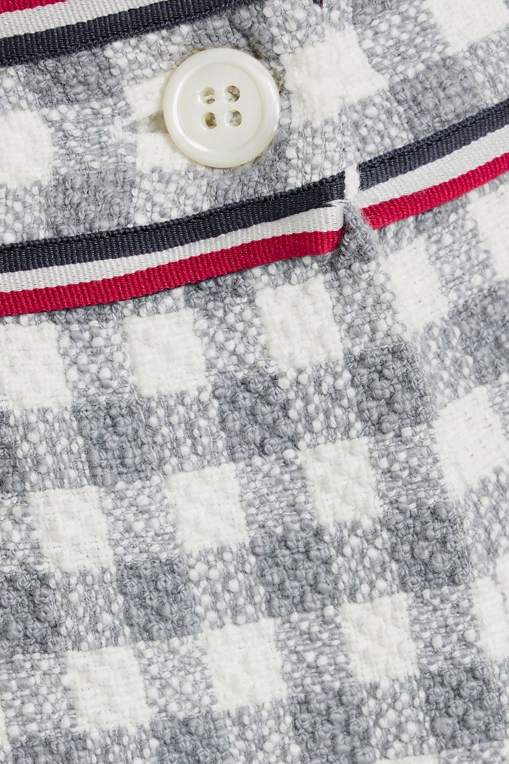 THOM BROWNE شورت من مزيج من القطن بحبكة بوكليه وطبعة مربعات