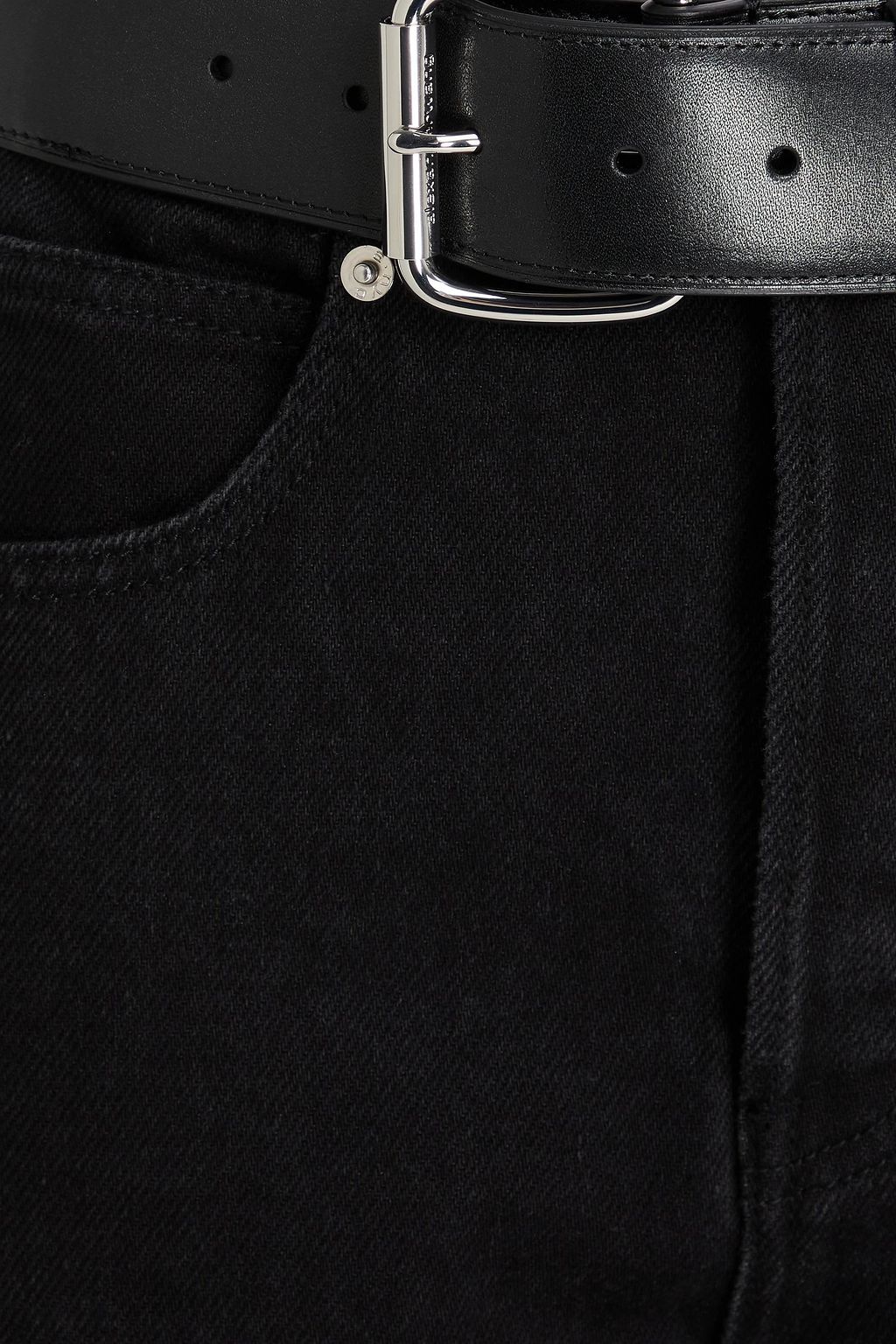 ALEXANDER WANG بنطال جينز بساق أسطوانية وخصر عالٍ مزود بحزام