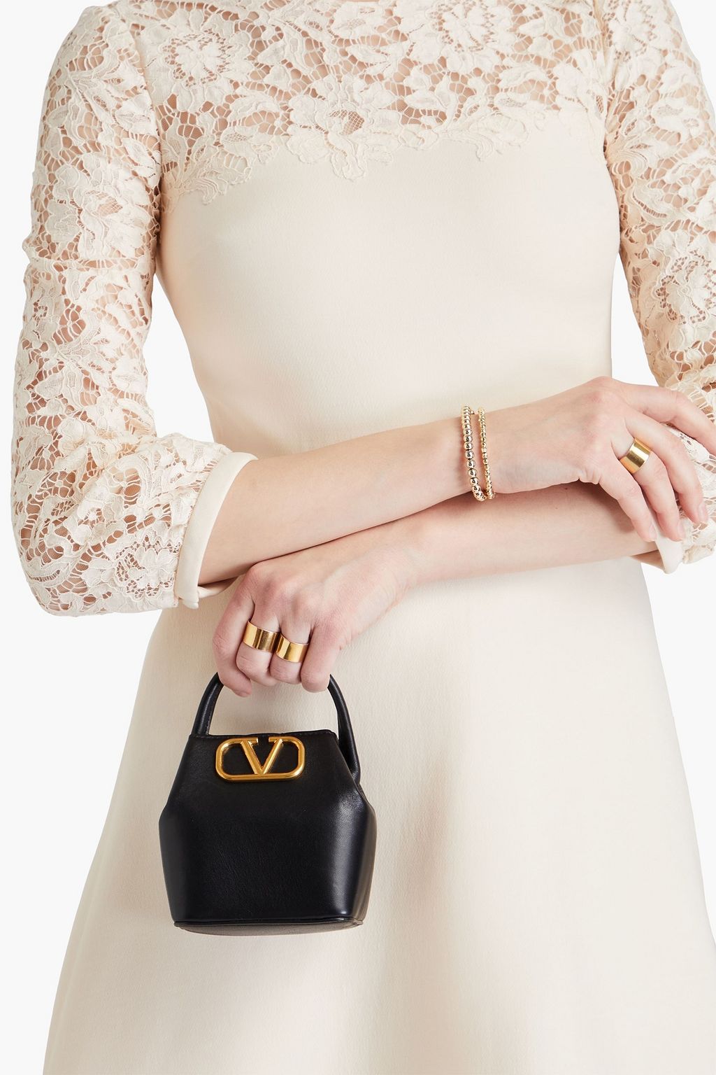 VALENTINO GARAVANI VLOGO leather bucket bag