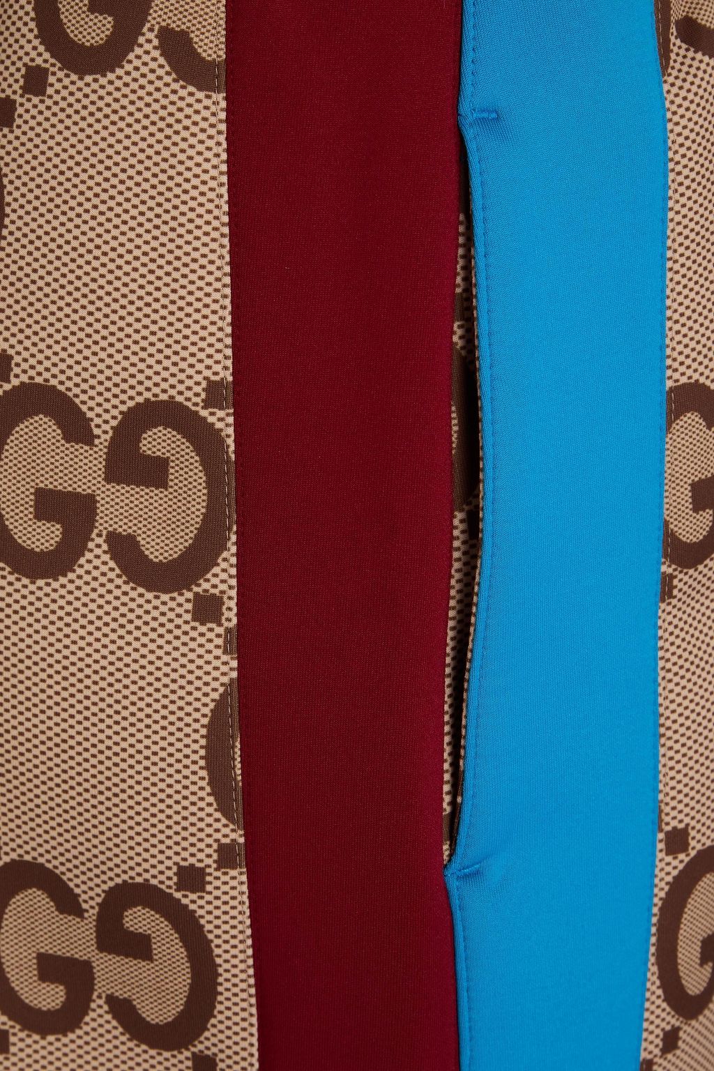 GUCCI شورت مصنوع من الجيرسي المطاطي ومزين بطبعات