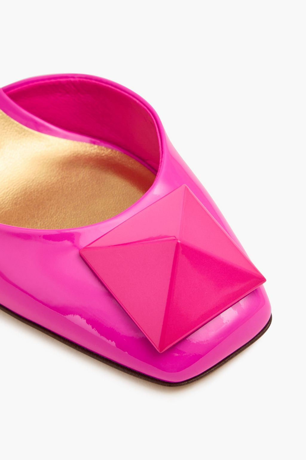 VALENTINO GARAVANI One Stud patent-leather pumps
