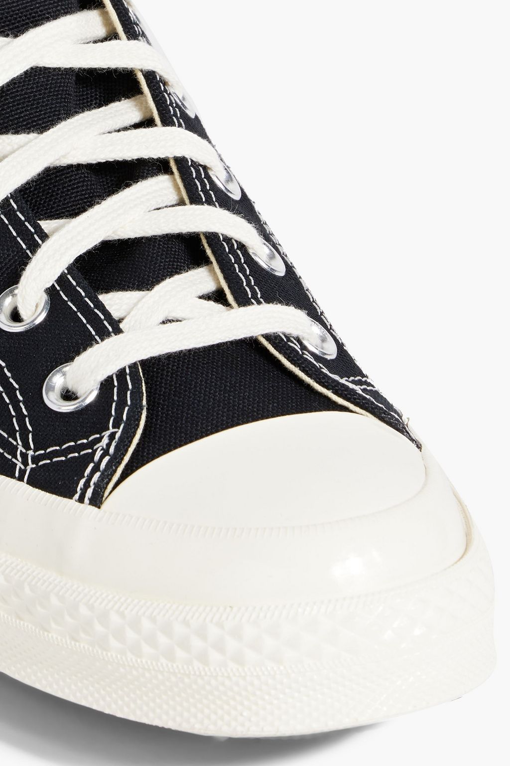 CONVERSE X COMME DES GARÇONS PLAY حذاء سنيكرز "تشاك 70" بطول فوق الكاحل من الكنفا مزين بطبعات