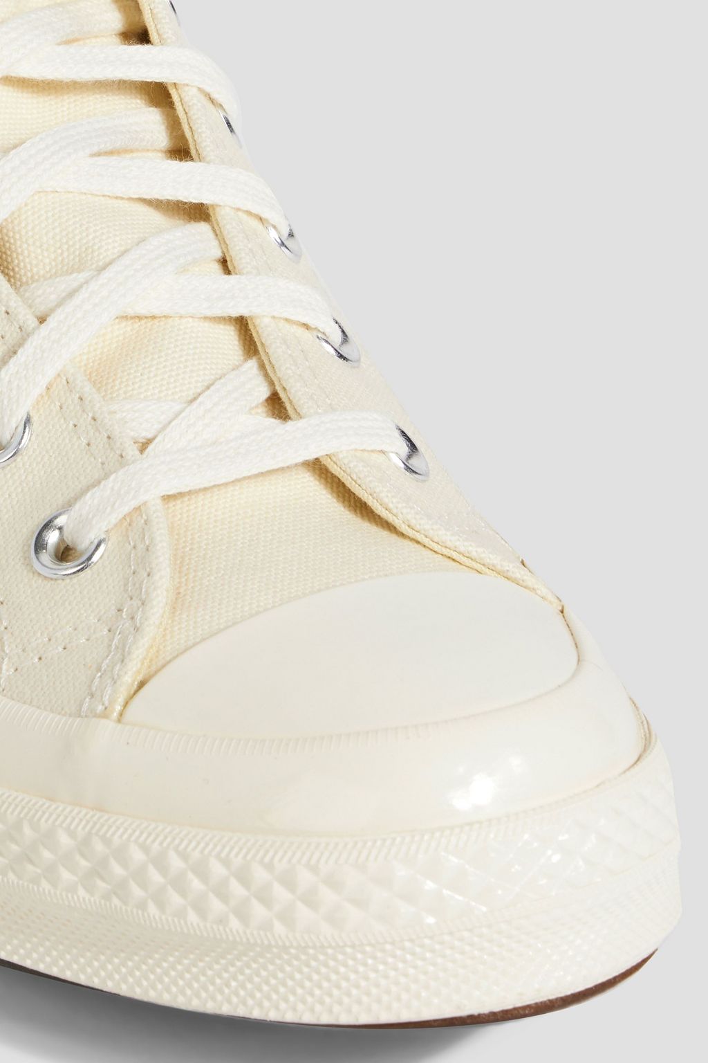 CONVERSE X COMME DES GARÇONS PLAY حذاء سنيكرز "تشاك 70" بطول فوق الكاحل من الكنفا مزين بطبعات