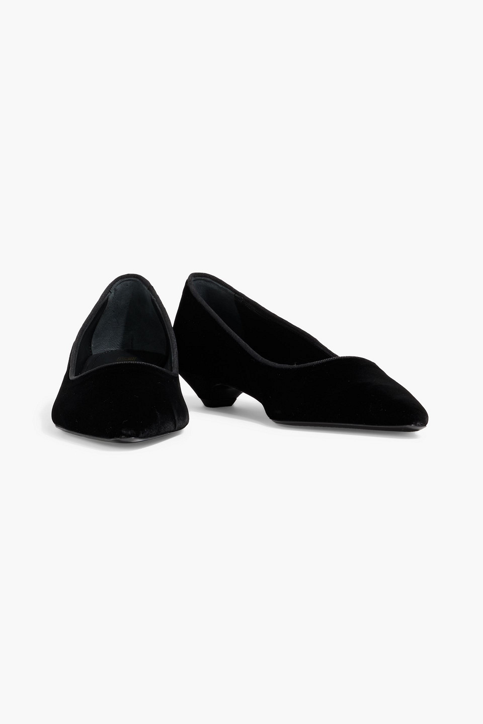 TOTÊME VELVET POINT-TOE FLATS