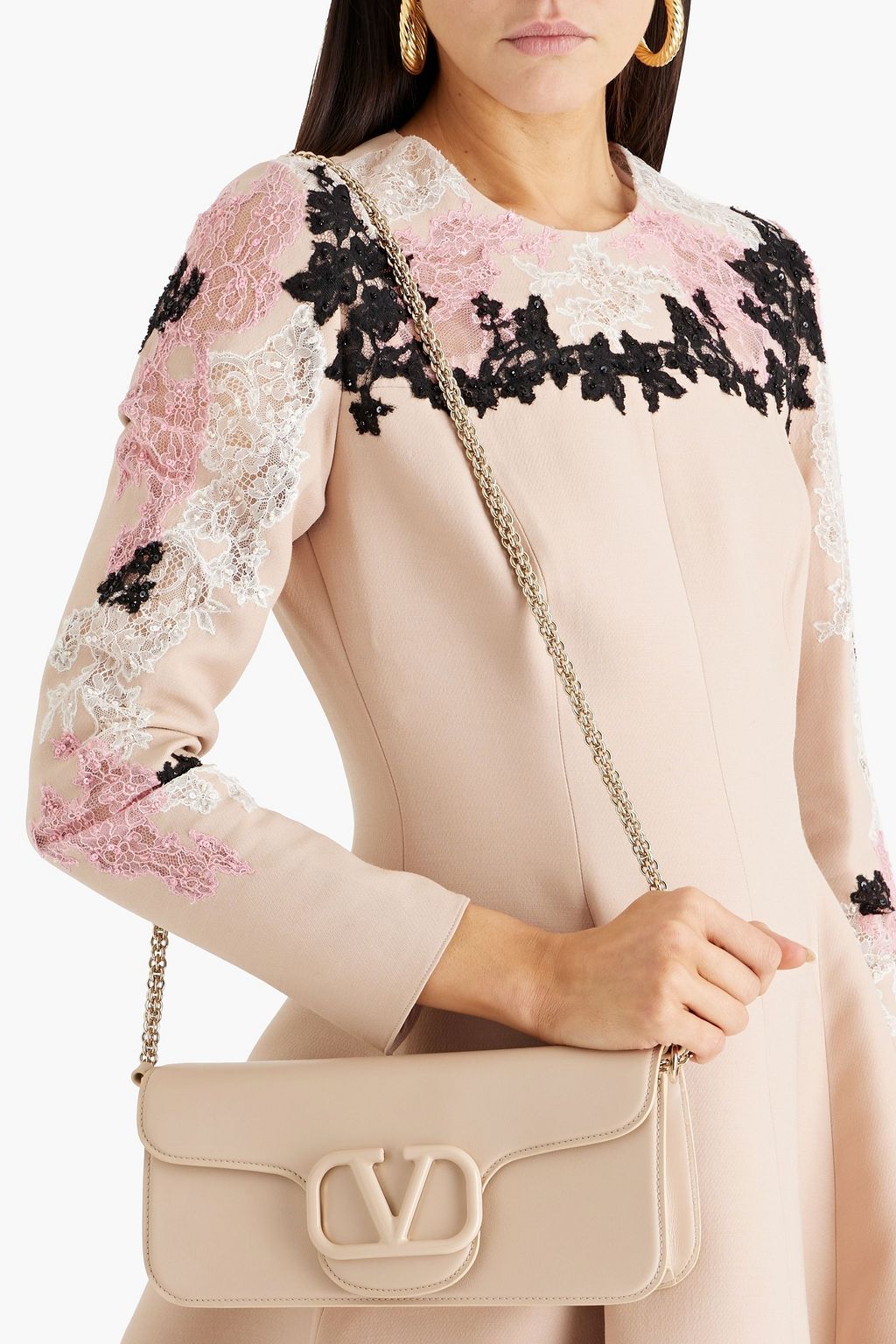 VALENTINO GARAVANI VLOGO Signature leather shoulder bag
