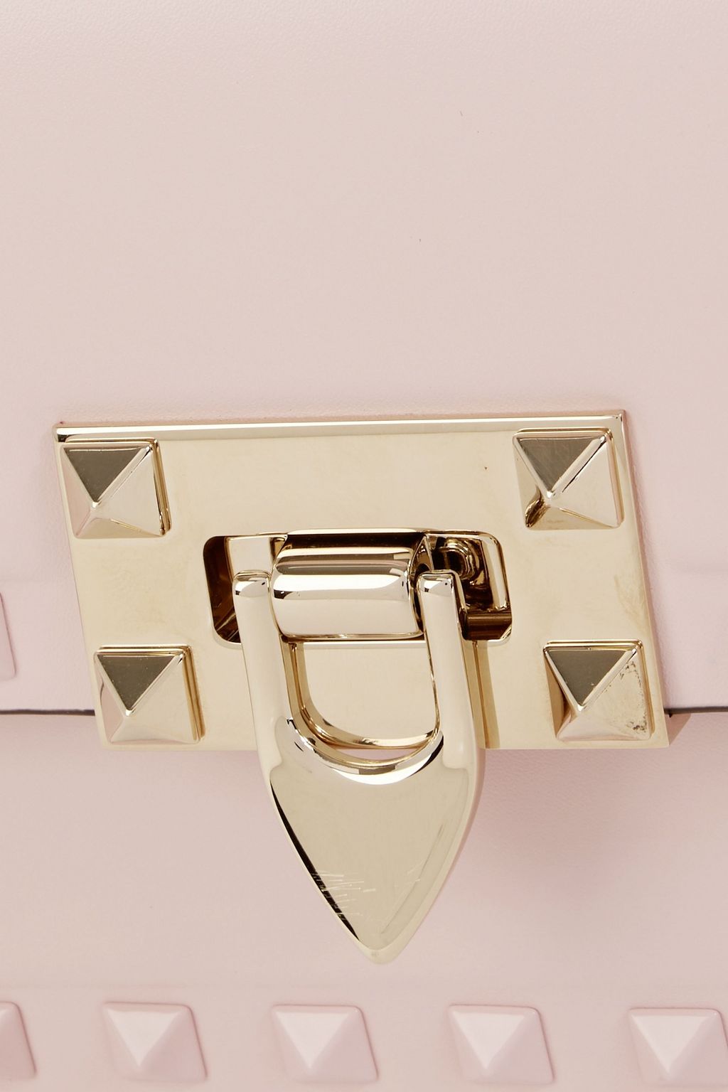 VALENTINO GARAVANI Rockstud23 leather shoulder bag