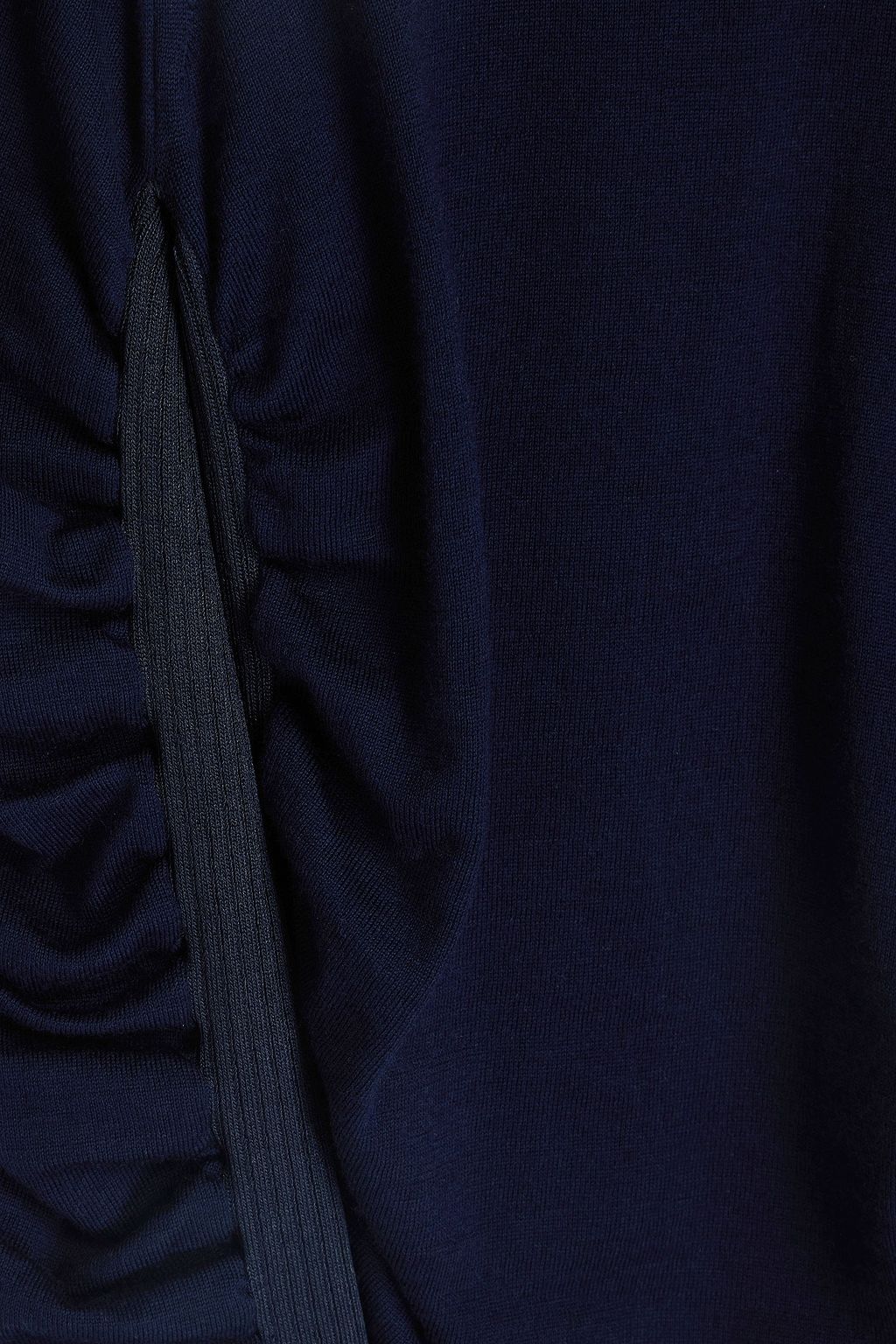 JACQUEMUS كنزة رياضية "سارجاس" من نسيج محبوك بنمط مضلّع بتأثير مزموم