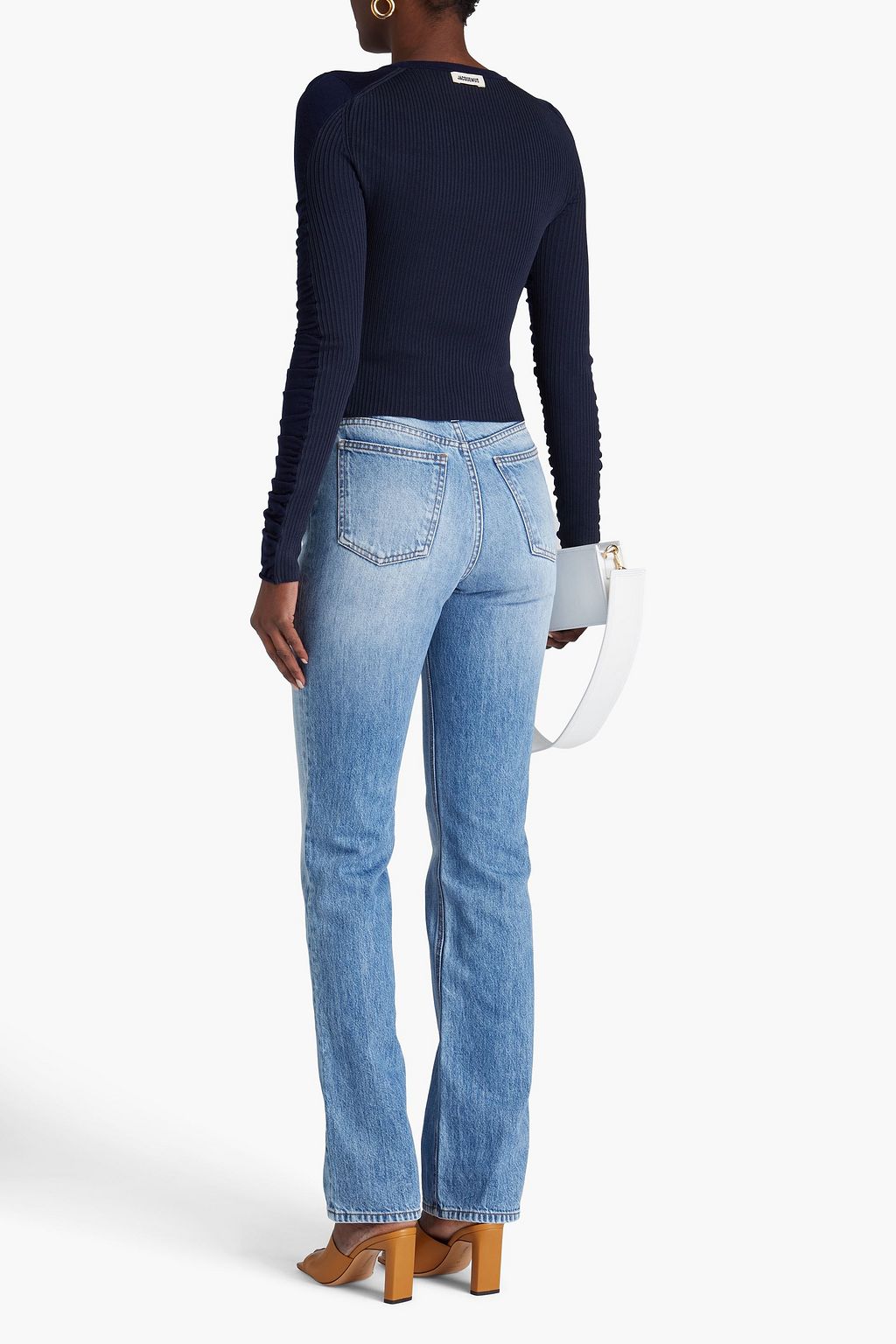 JACQUEMUS كنزة رياضية "سارجاس" من نسيج محبوك بنمط مضلّع بتأثير مزموم