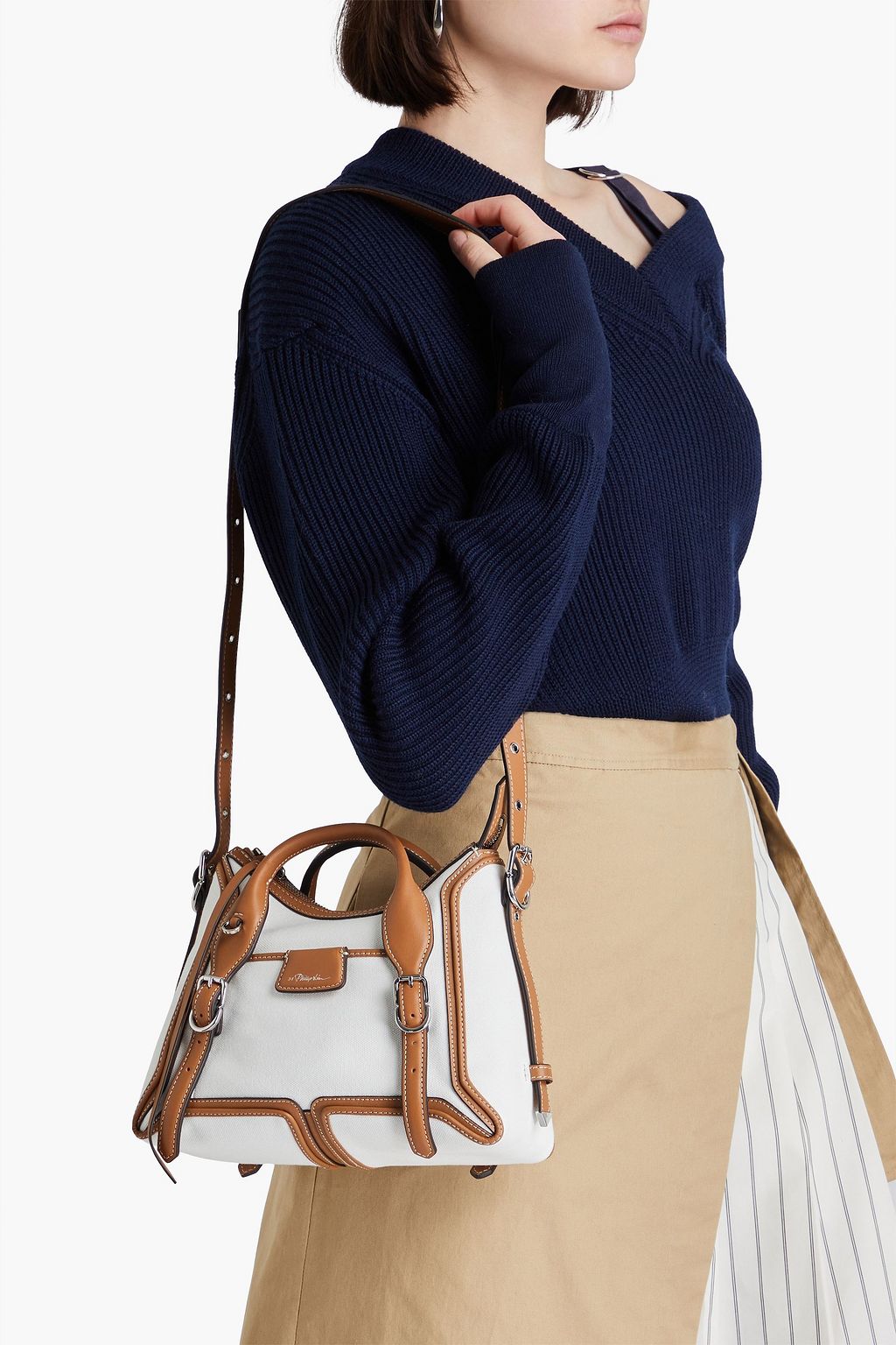3.1 PHILLIP LIM حقيبة كتف باشلي موتو من الكنفا مزينة بحواف من الجلد