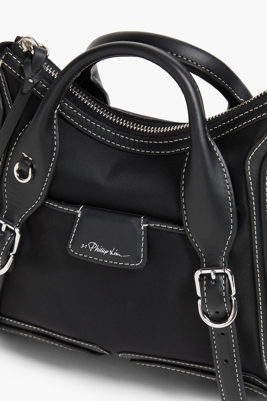 3.1 PHILLIP LIM حقيبة كتف من قماش عازل بحواف من الجلد