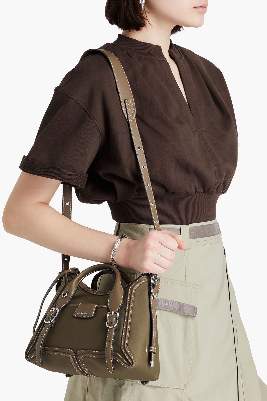 3.1 PHILLIP LIM حقيبة كتف من قماش عازل بحواف من الجلد