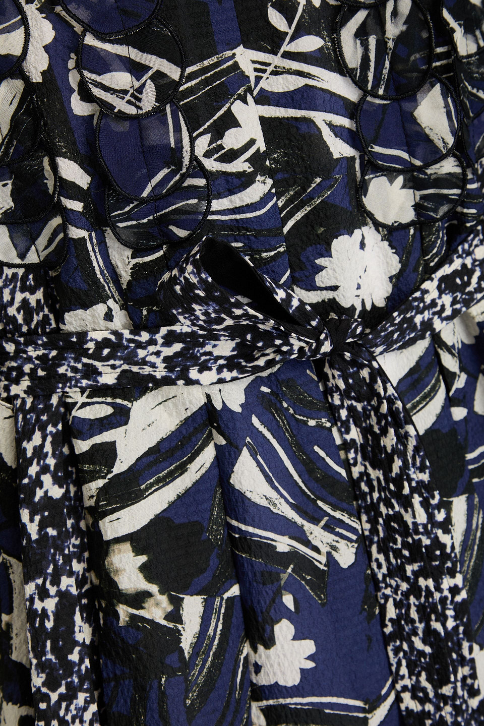 3.1 Phillip Lim Bluse Aus Seiden-seersucker Mit Print Und Falten In Indigo