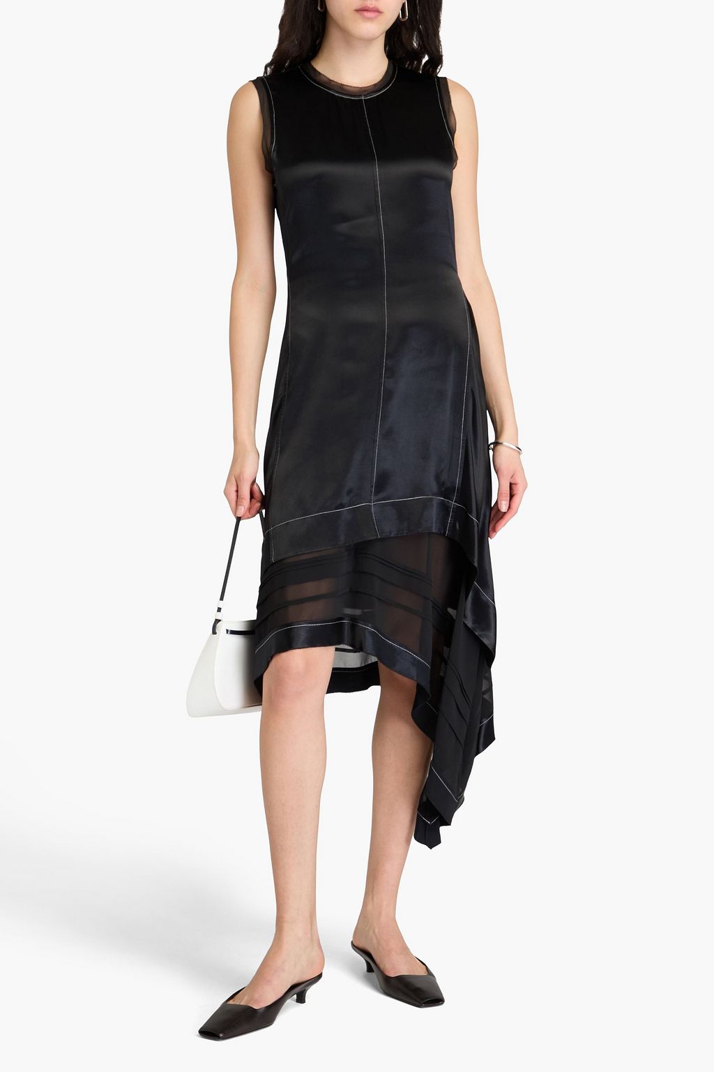 3.1 PHILLIP LIM فستان بطبقات من الحرير الصيني والساتان بقصّة غير متماثلة