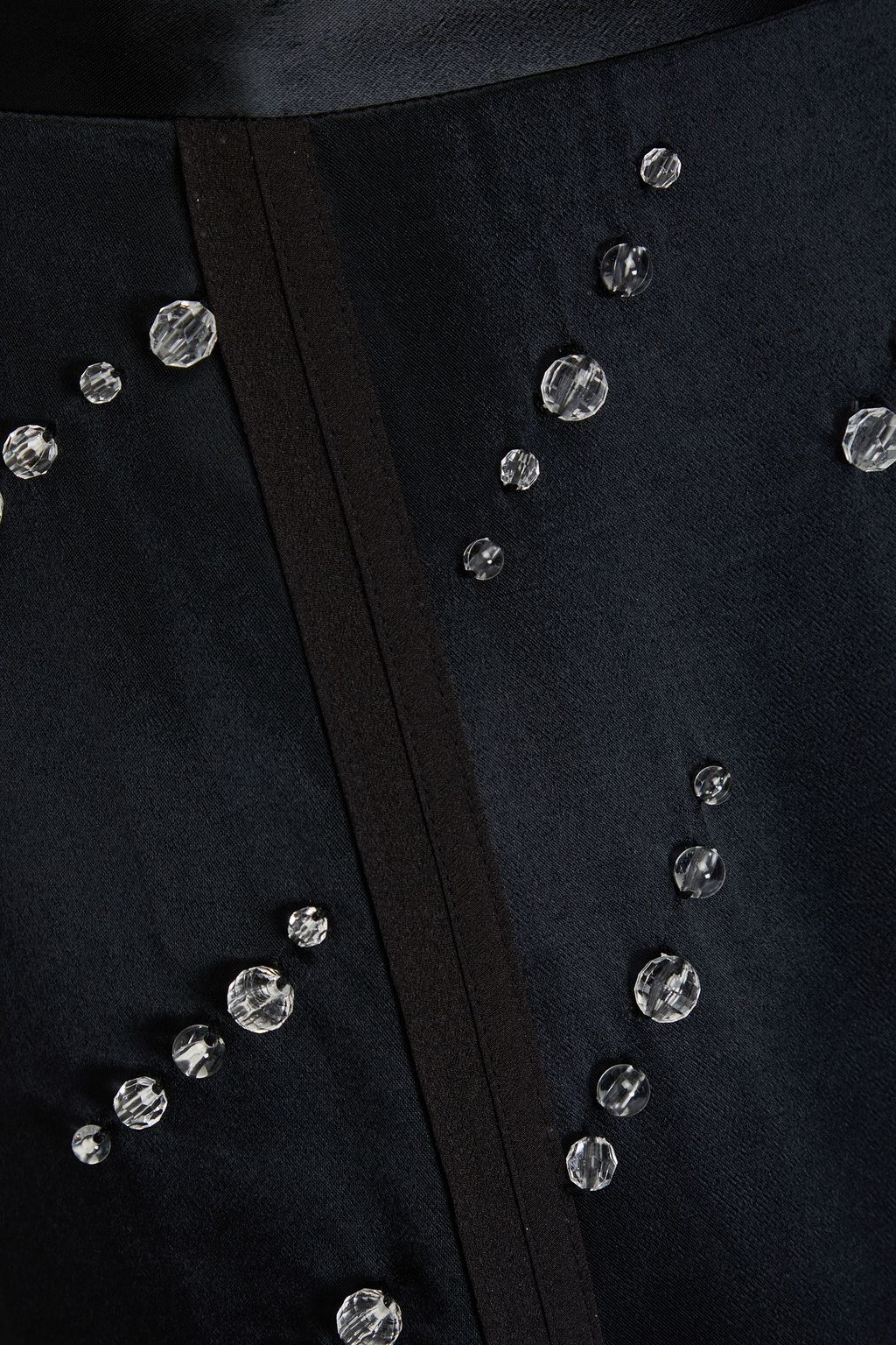 3.1 PHILLIP LIM تنورة متوسطة الطول من الساتان مزينة بالخرز