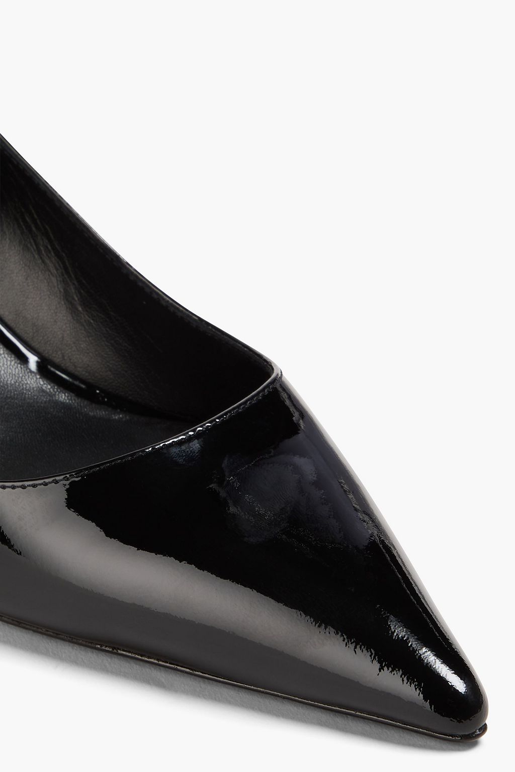 STUART WEITZMAN حذاء "ستيورات" بكعب عالٍ من الجلد اللامع