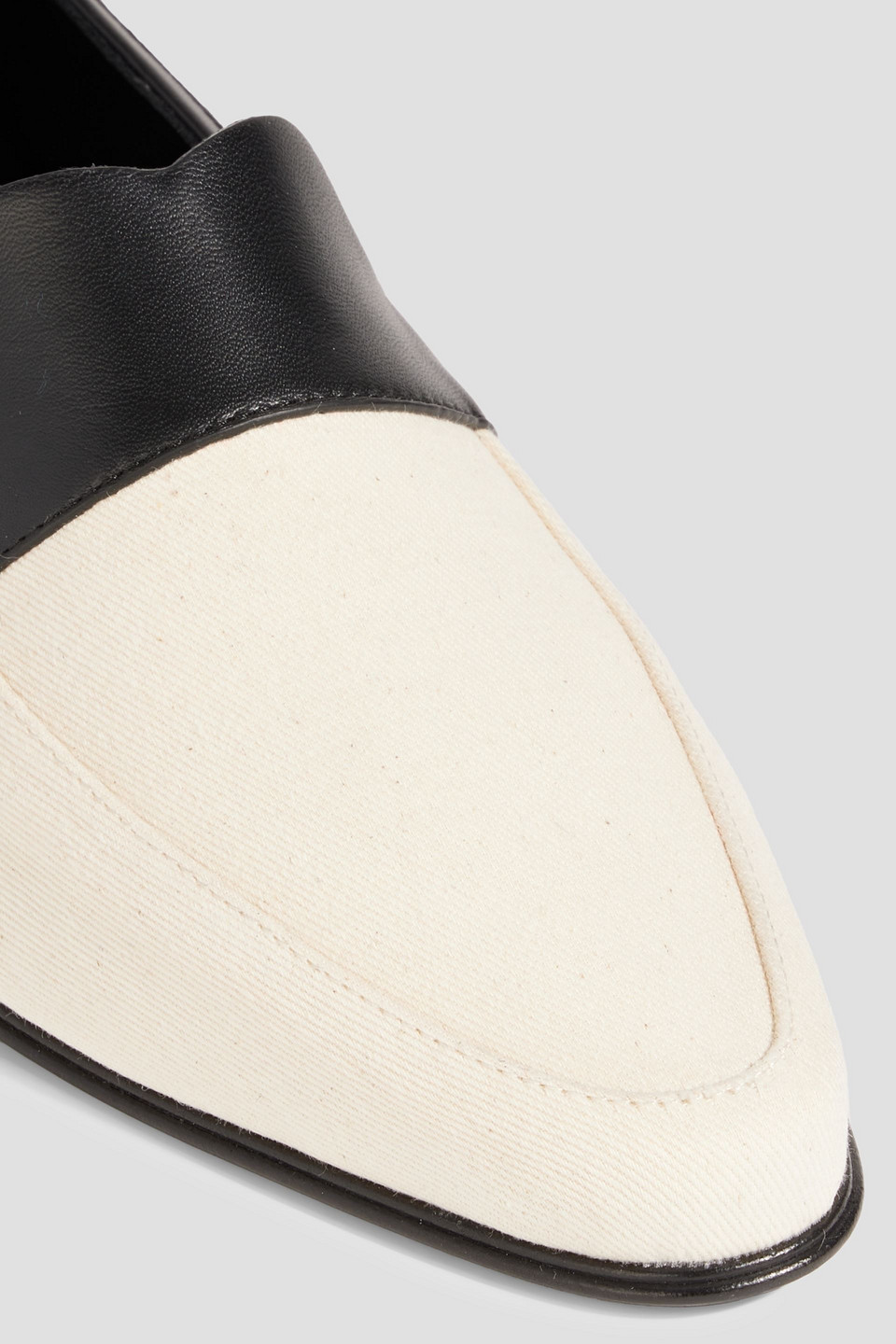 Khaite Pippen Loafers Aus Canvas Mit Lederbesatz In Elfenbein