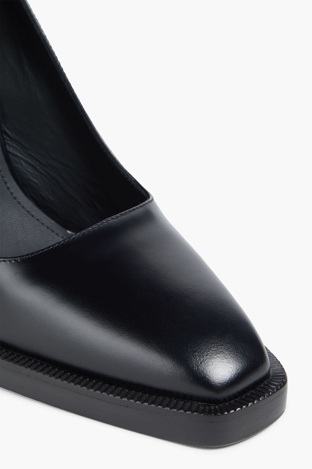 FERRAGAMO حذاء بامب Anser من الجلد