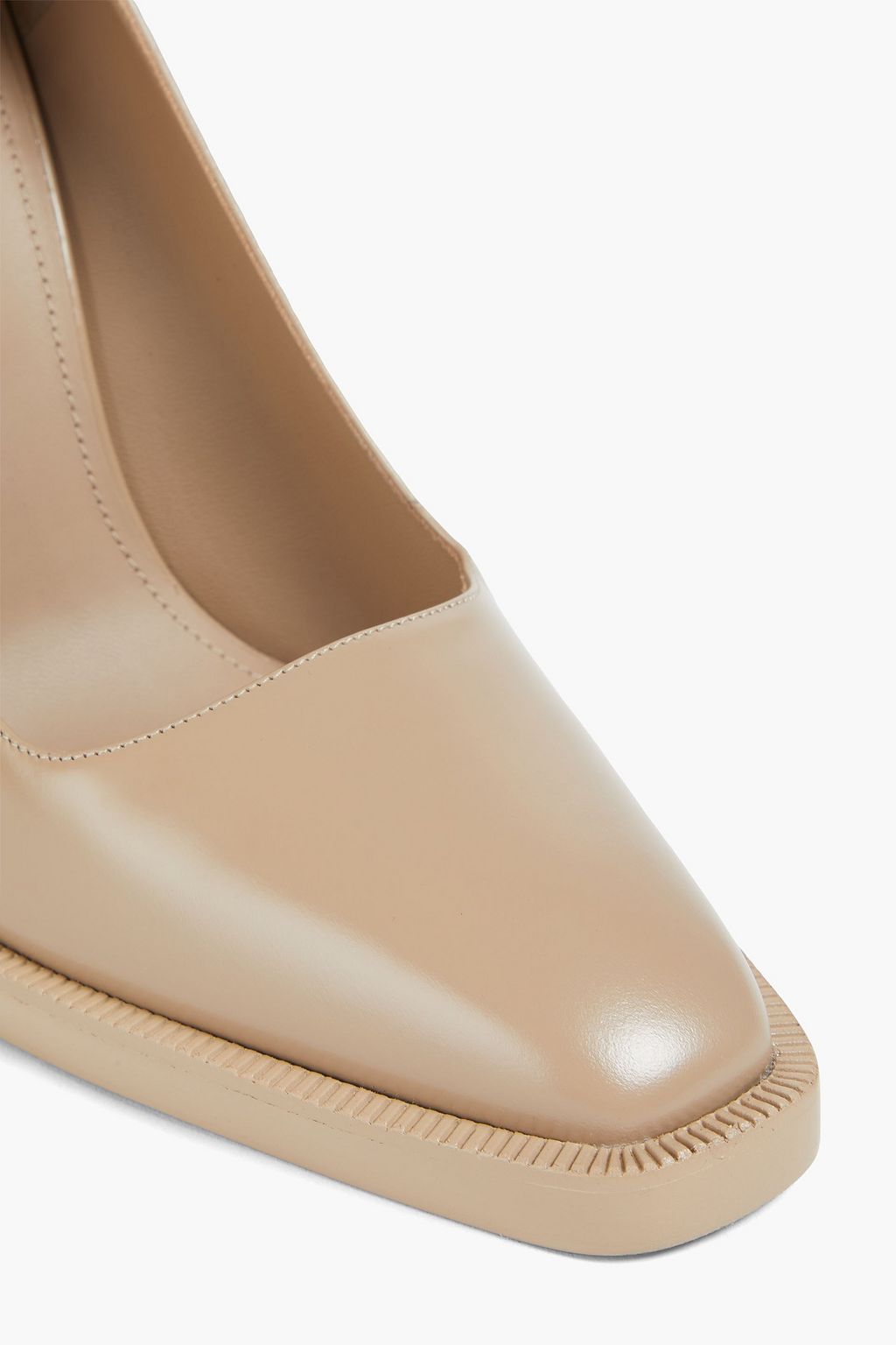 FERRAGAMO Anser leather pumps