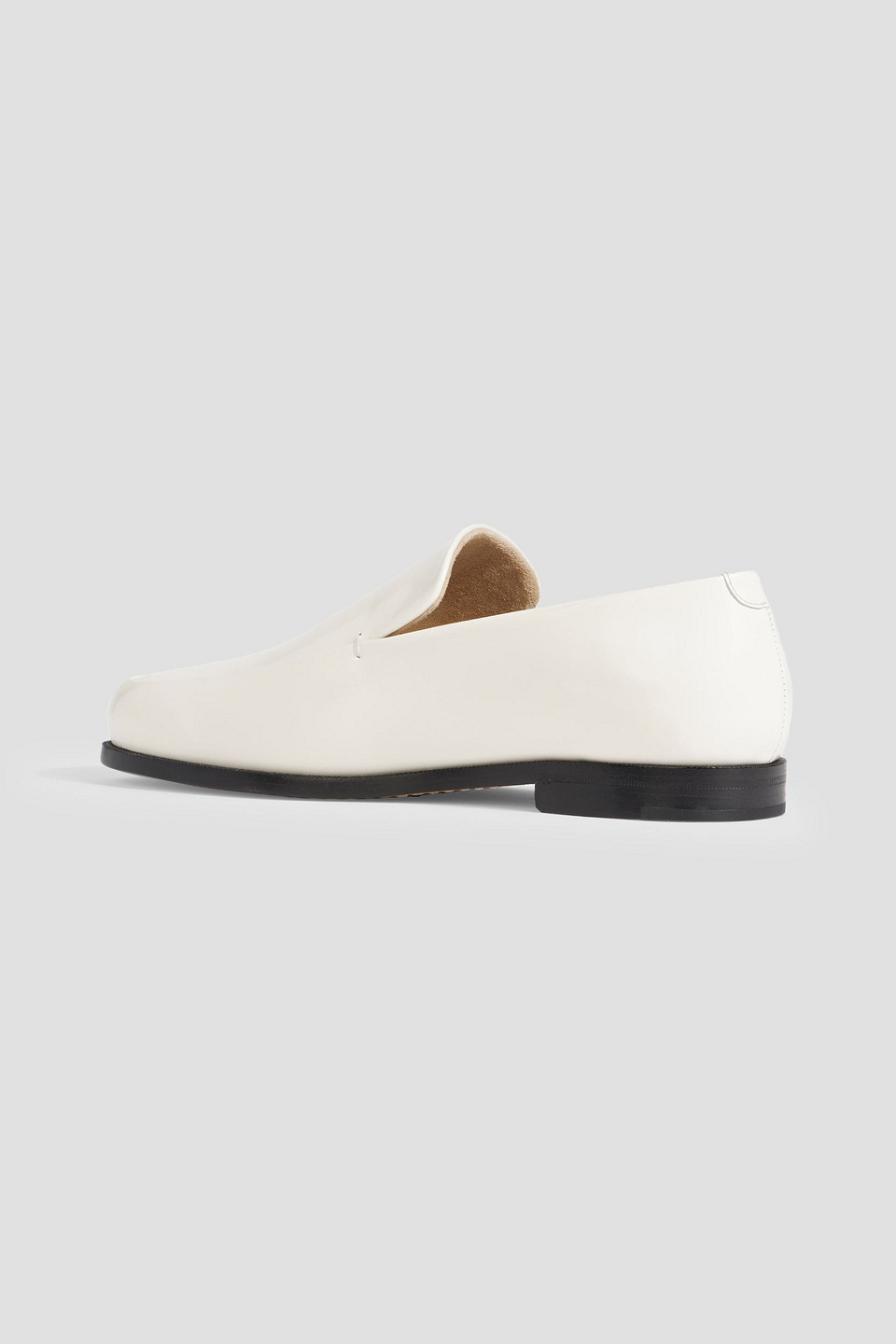 Khaite Alessio Loafers Aus Glanzleder In Off-white