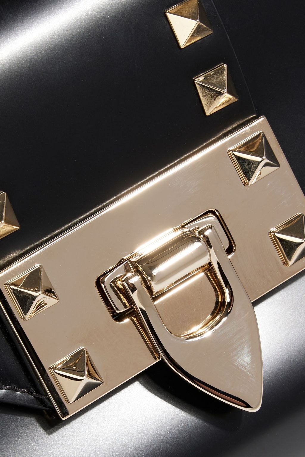 VALENTINO GARAVANI Rockstud glossed-leather shoulder bag