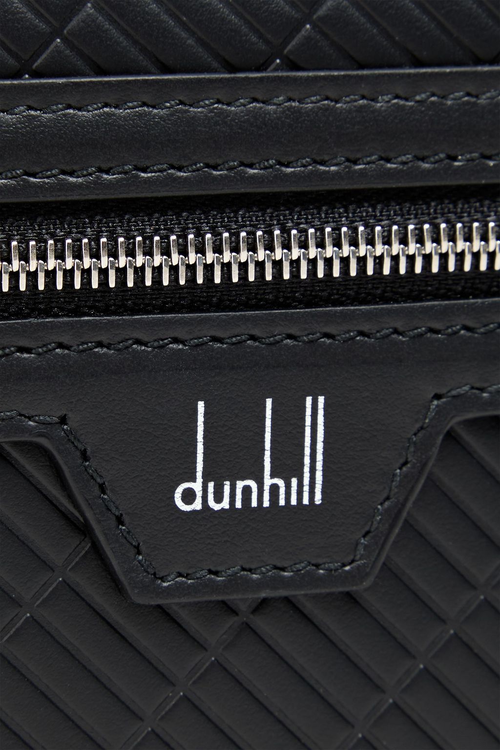 DUNHILL حقيبة ماسنجر من الجلد المنقوش