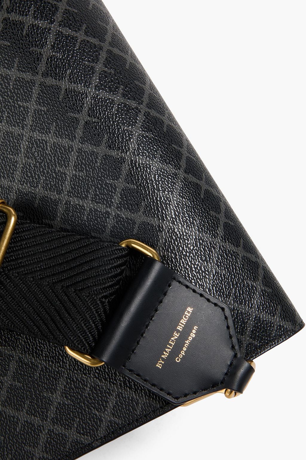 BY MALENE BIRGER حقيبة كتف مزينة بطبعات من "لوينا"