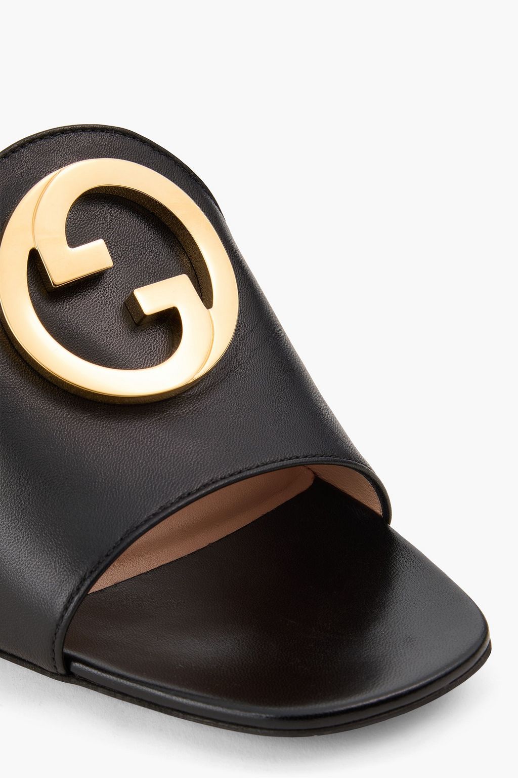 GUCCI صندل بلوندي من الجلد بتصميم مزركش