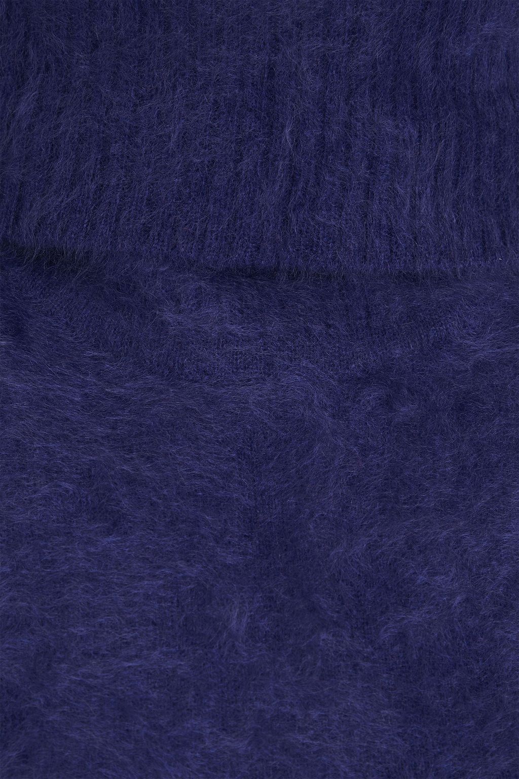AUTUMN CASHMERE بلوزة بياقة عالية من الكشمير الممشّط