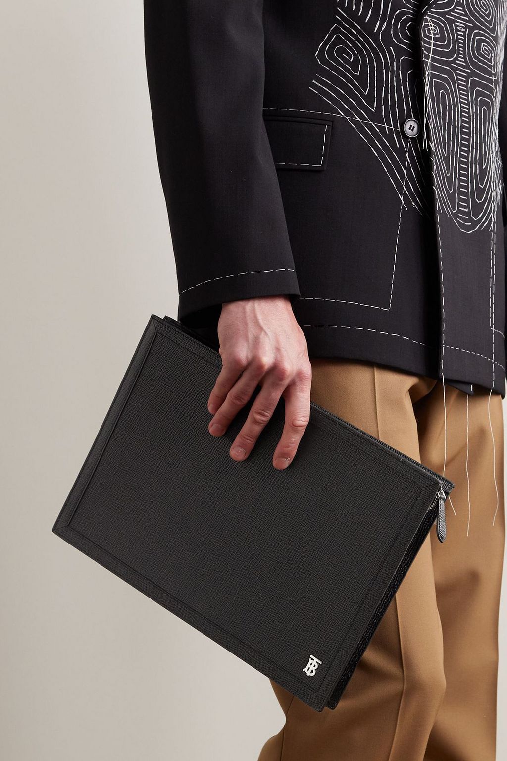 BURBERRY Pebbled-leather pouch