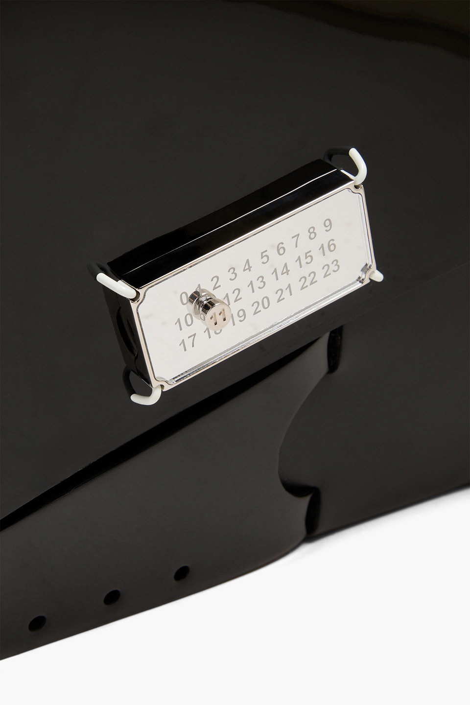 Maison Margiela Snatched Glossed-leather Envelope Clutch In Black