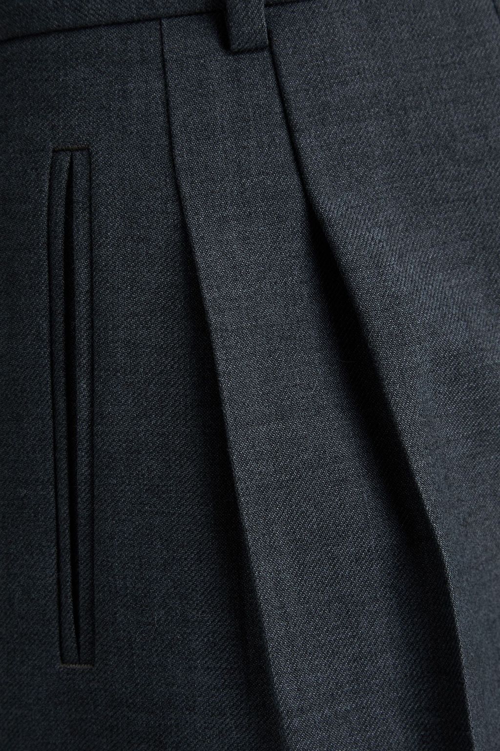 MAISON MARGIELA شورت من التويل
