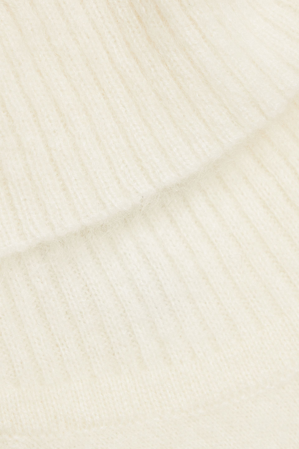 Autumn Cashmere Brushed Cashmere Turtleneck Top In White