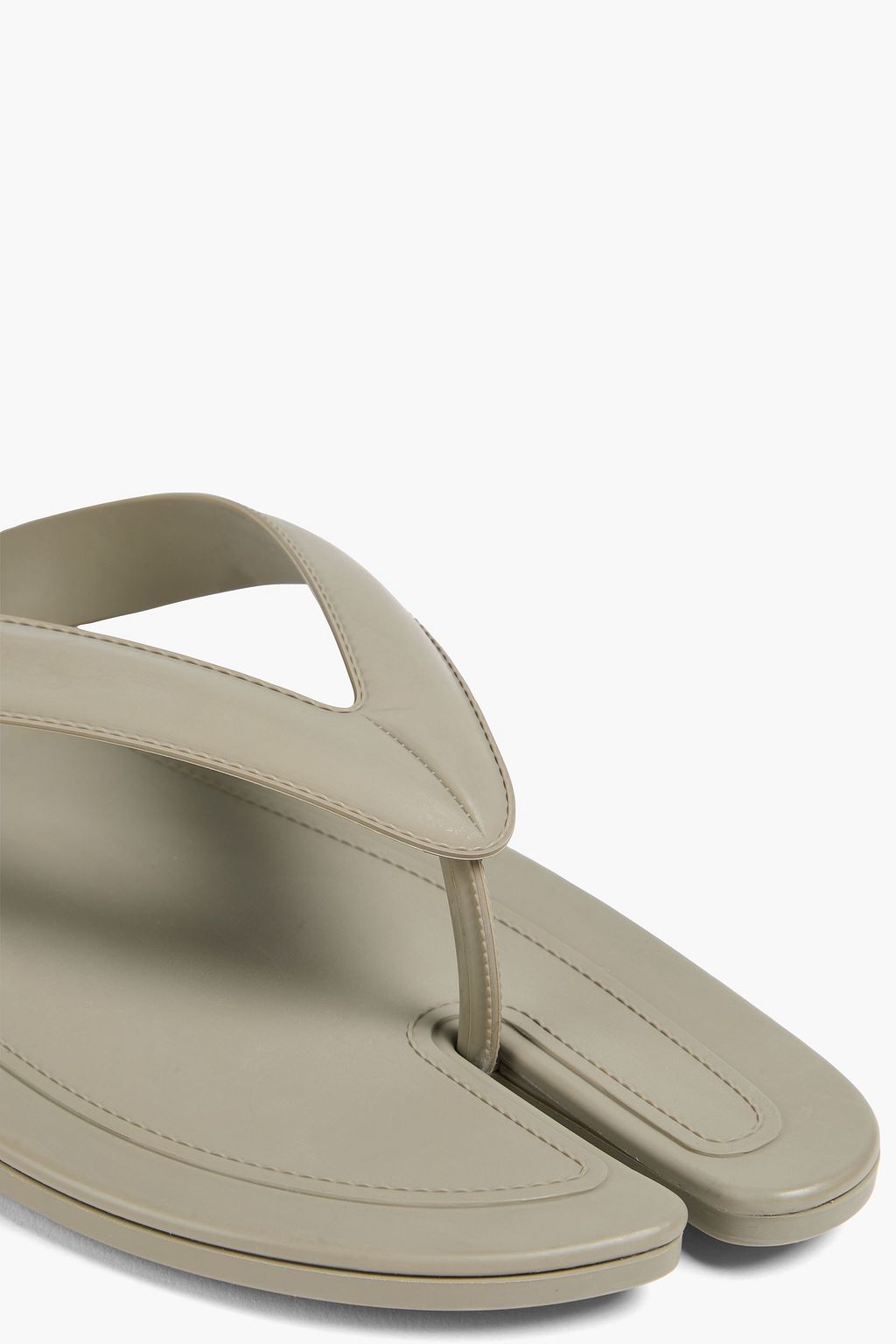 MAISON MARGIELA خفافات تابي من المطاط بتصميم مفصول عند الأصابع