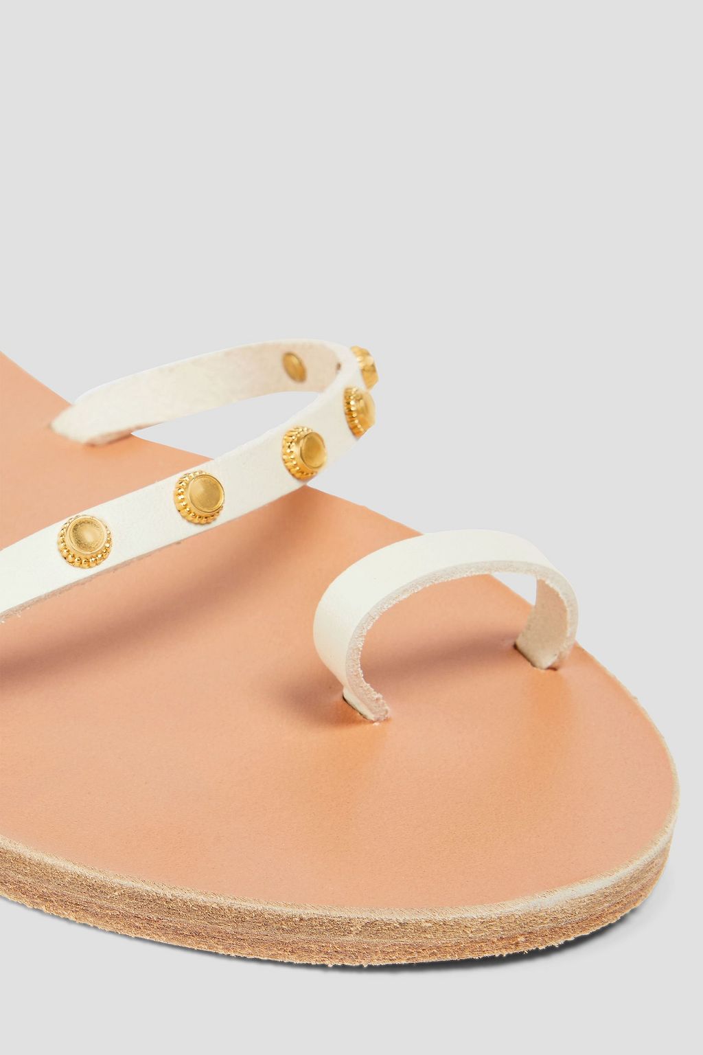 ANCIENT GREEK SANDALS صندل "إليفثيريا" من الجلد مزيّن بدبابيس معدنية
