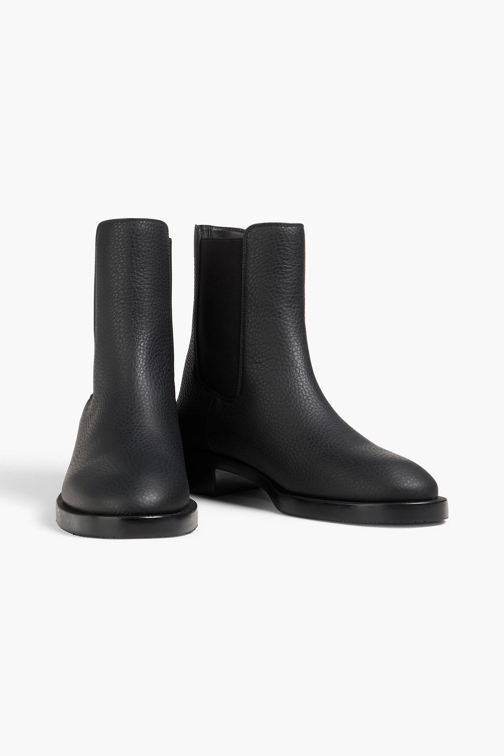 STUART WEITZMAN حذاء بوت تشيلسي "لينورا" من الجلد الحبيبي