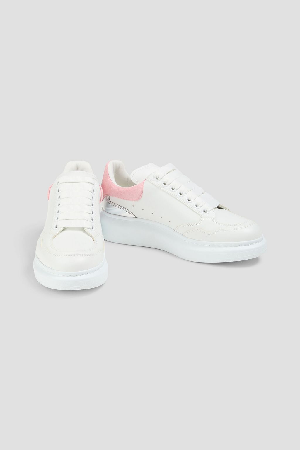 MCQUEEN 메탈릭 가죽 스니커즈