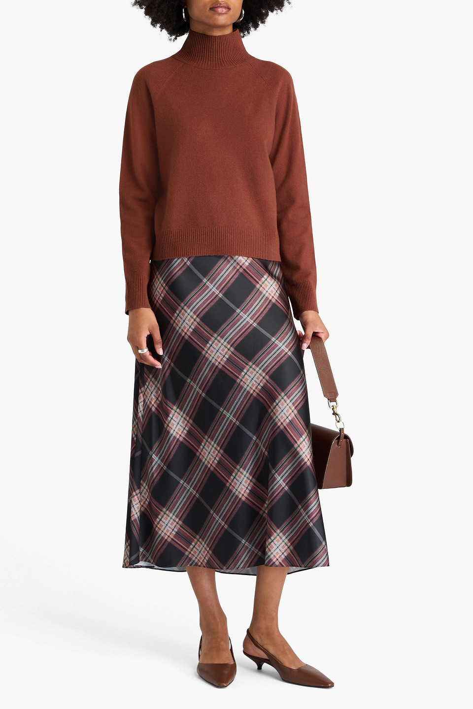 Vince Raglan Turtle Neck Sweater In Rosewood In Brown