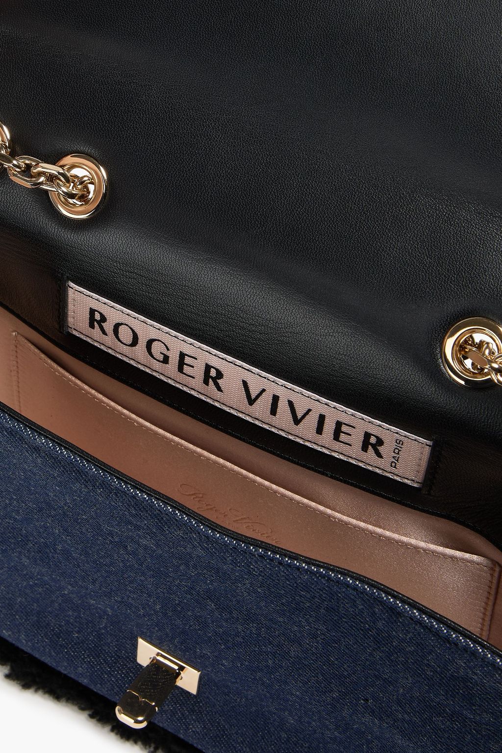 ROGER VIVIER حقيبة كروس بودي "ميس فيفيير" من الدنيم مزينة بالكريستال