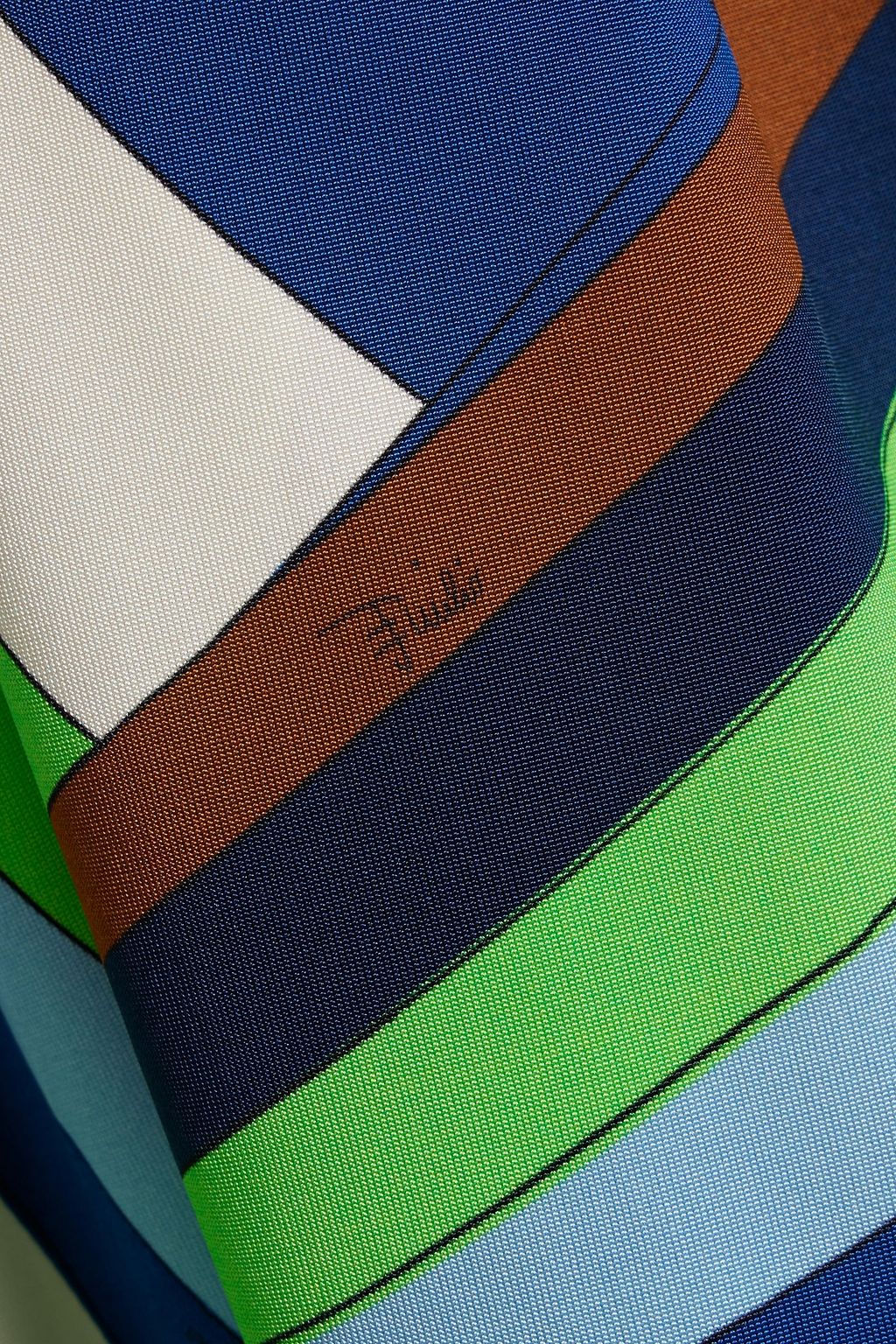 PUCCI Bedrucktes Minikleid aus Stretch-Jersey mit Rüschen und asymmetrischer Schulterpartie