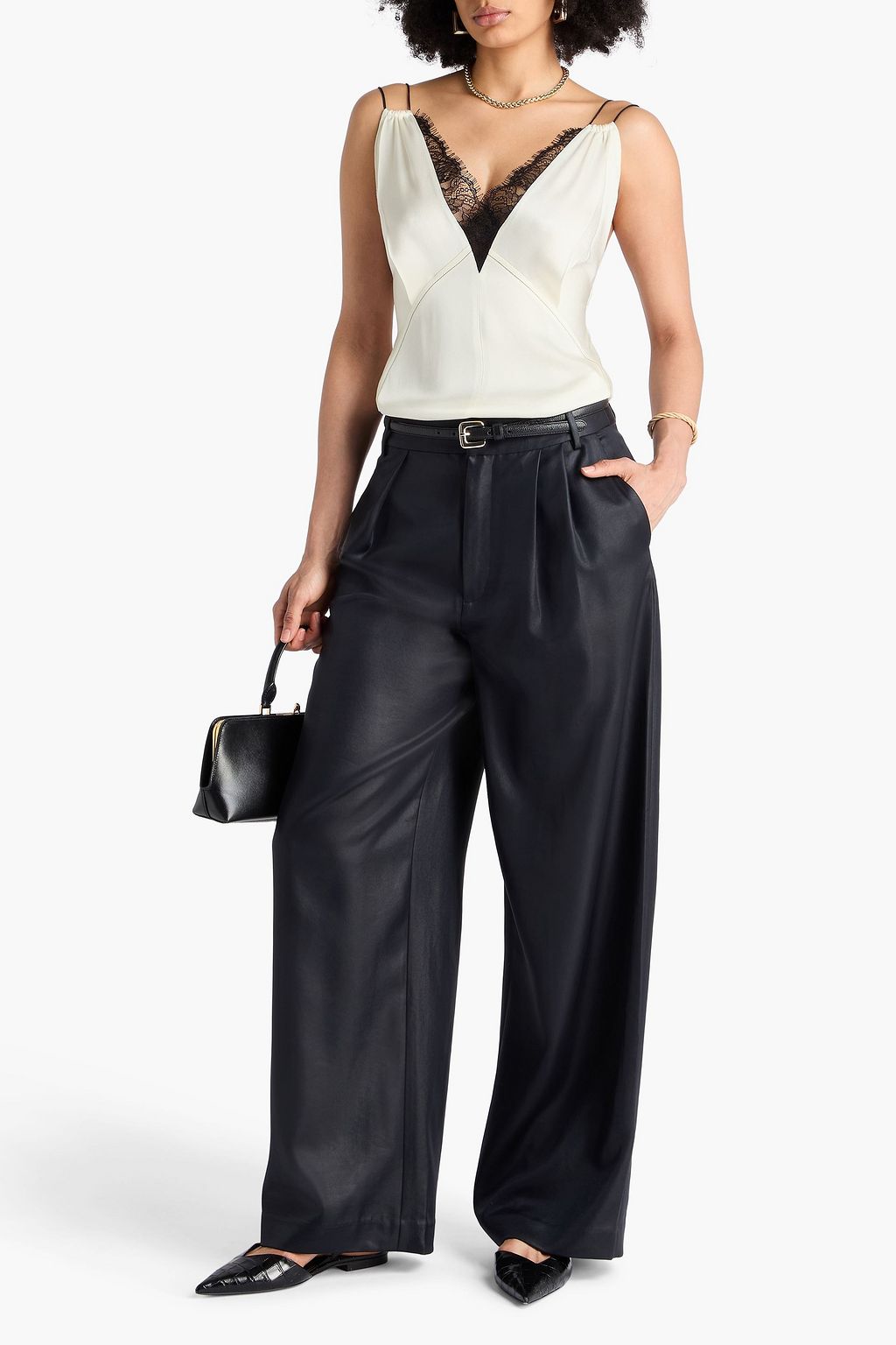 VICTORIA BECKHAM كاميسول من ساتان كريب بحواف من الدانتيل