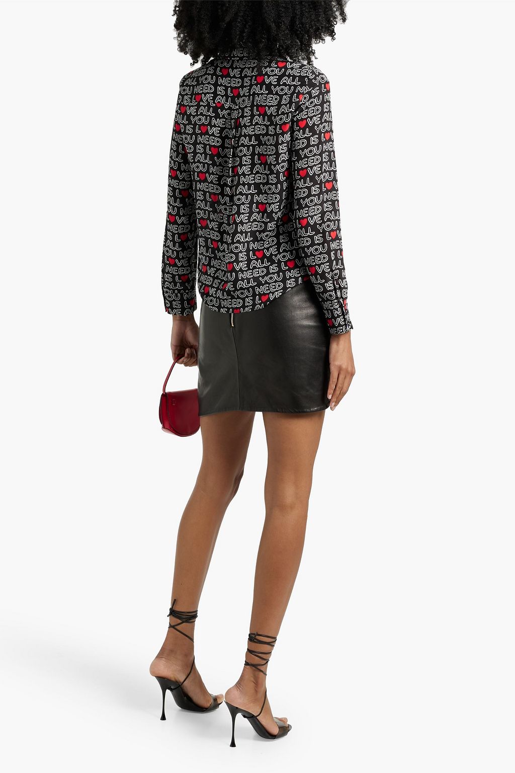 ALICE + OLIVIA قميص "ويلا" من حرير صيني مزين بطبعات