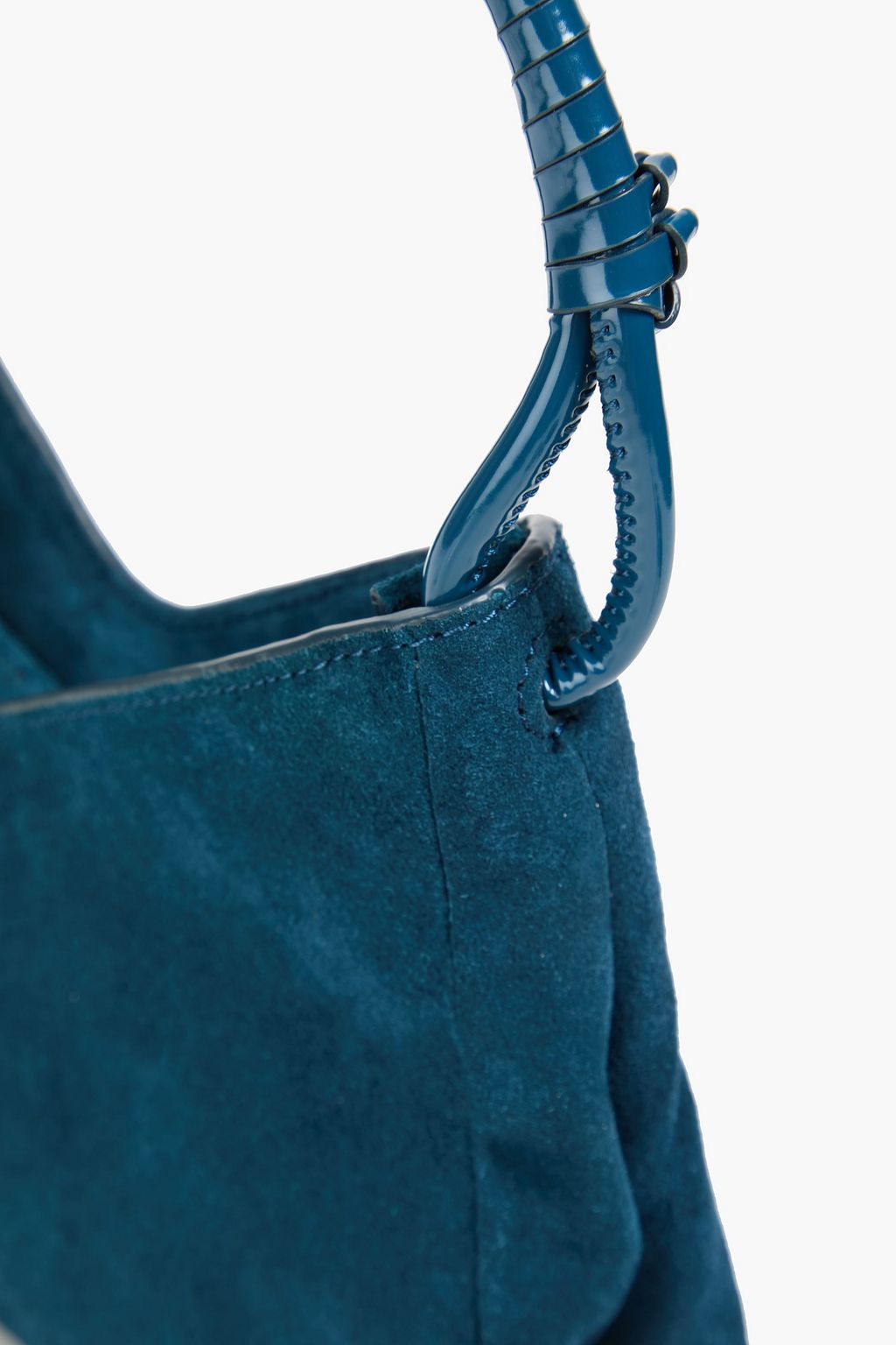 STAUD Schultertasche „Valerie“ aus Veloursleder