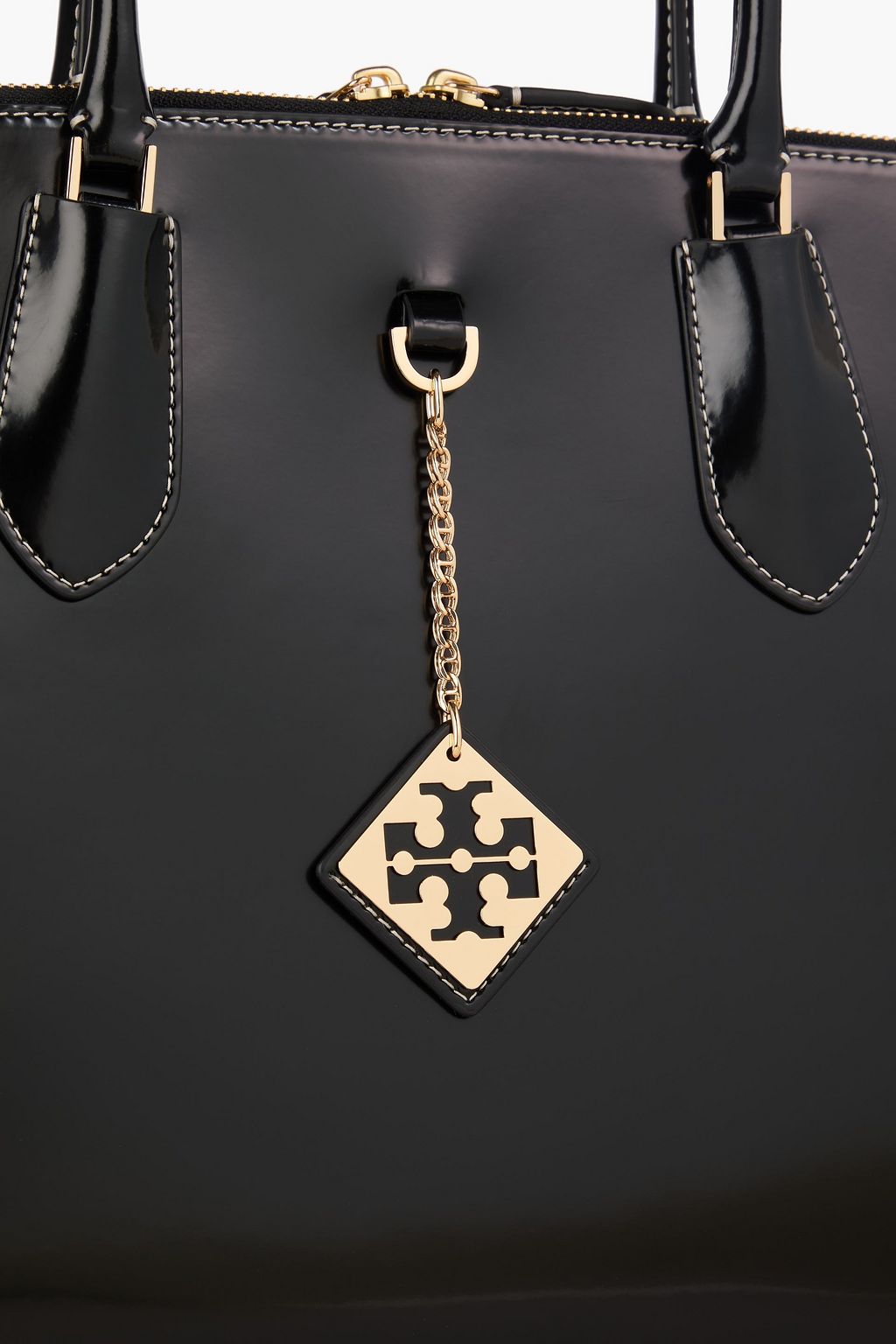 TORY BURCH حقيبة توت "سوينج ساتشيل" من الجلد اللامع