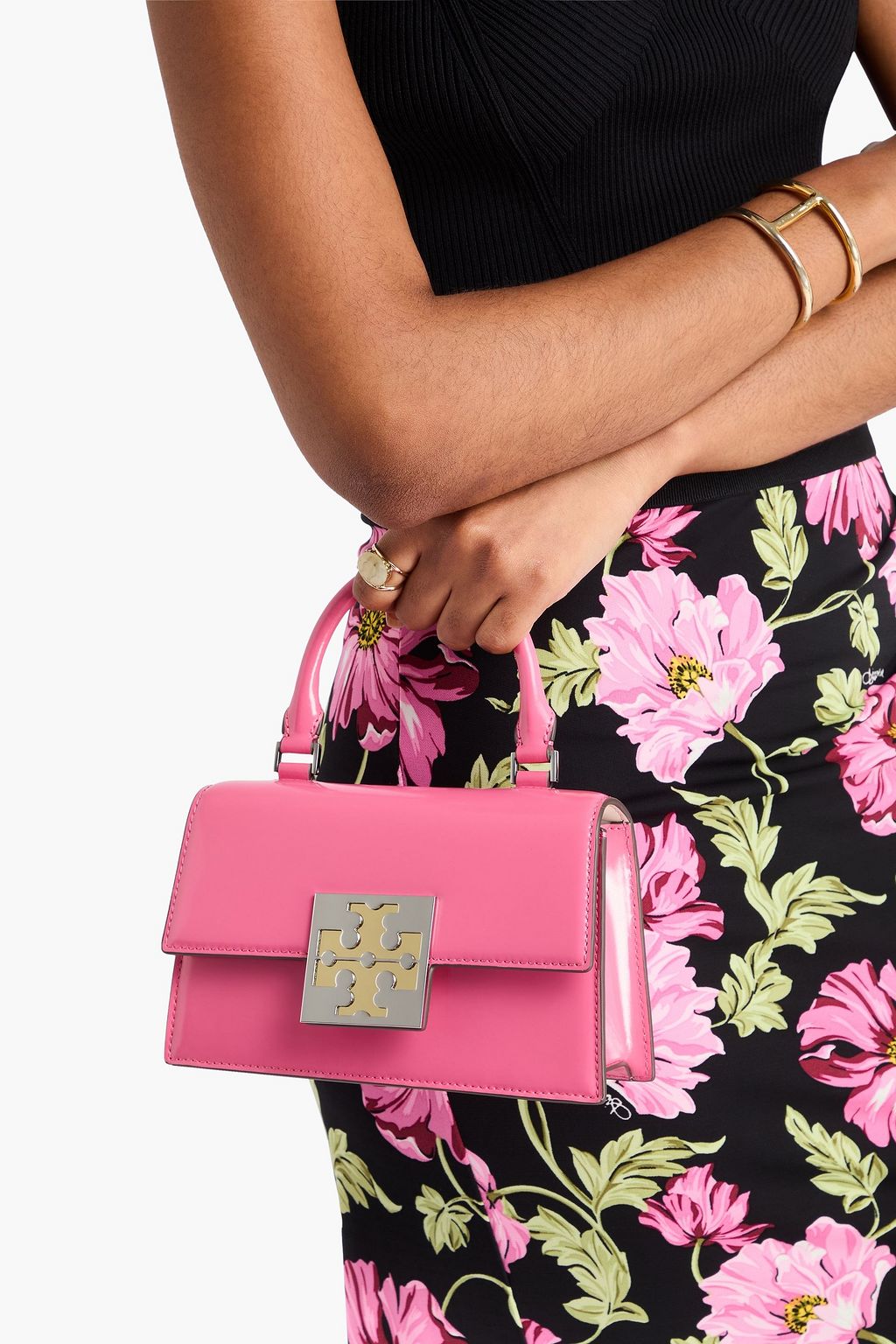 TORY BURCH حقيبة توت من الجلد الممشّط بتقنيّة السباتزولاتو