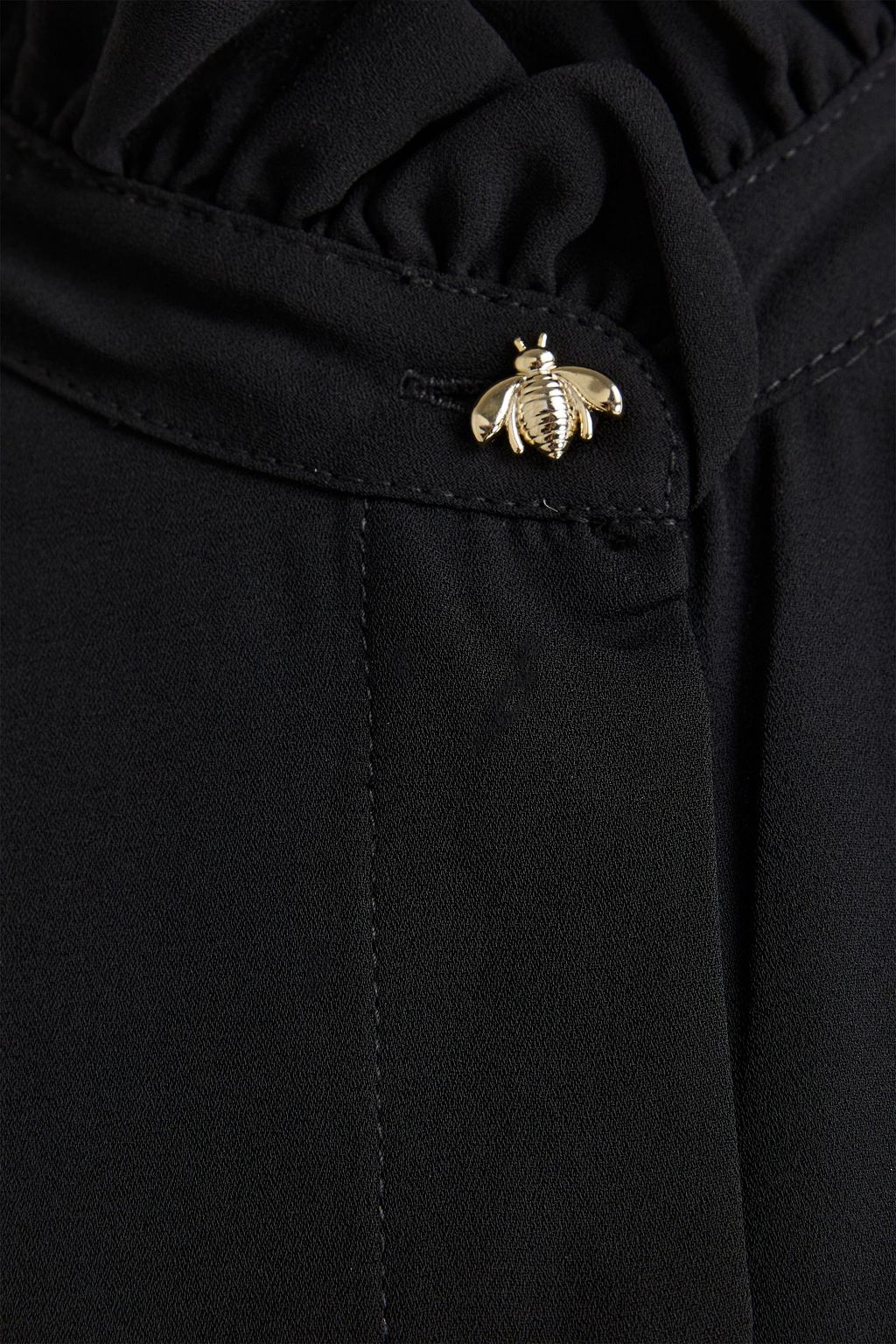 CLAUDIE PIERLOT قميص من الجورجيت مزين بكشاكش